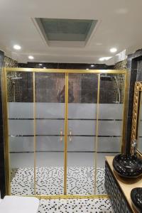 دور دوشی کابین دوش